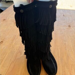 Minnetonka Black Fringe Moccasin Boots